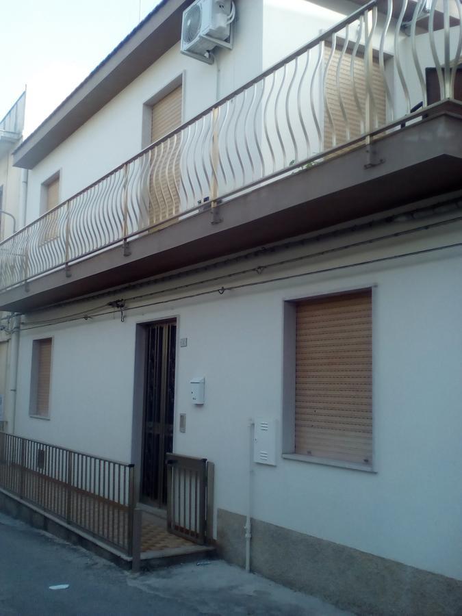 Guest House Via Crispi Pozzallo Luaran gambar
