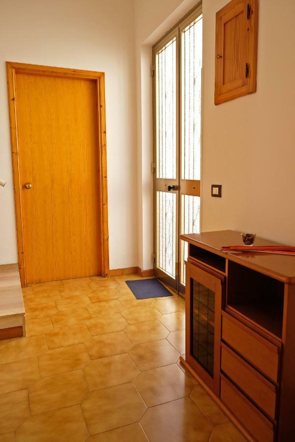 Guest House Via Crispi Pozzallo Luaran gambar