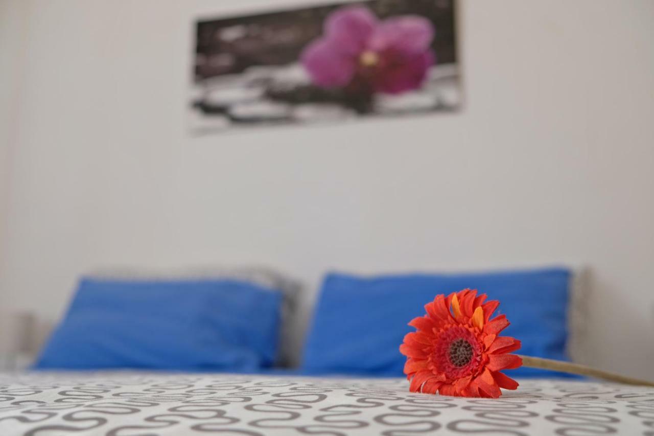 Guest House Via Crispi Pozzallo Luaran gambar